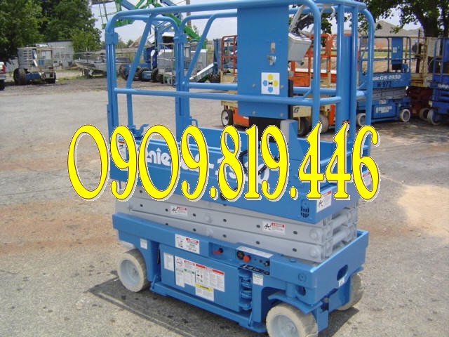 Thang nâng người vận hành